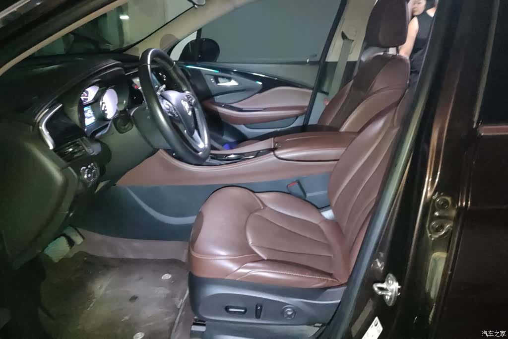 Buick Envision Plus, 2021 9