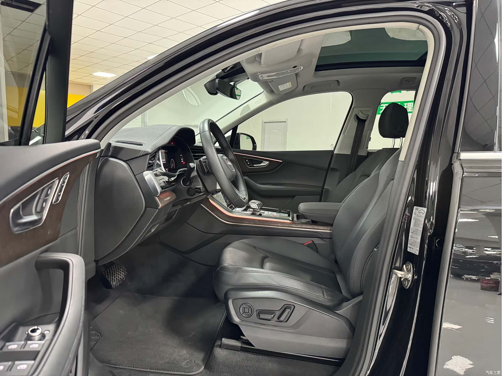 Audi Q7, 2024 4
