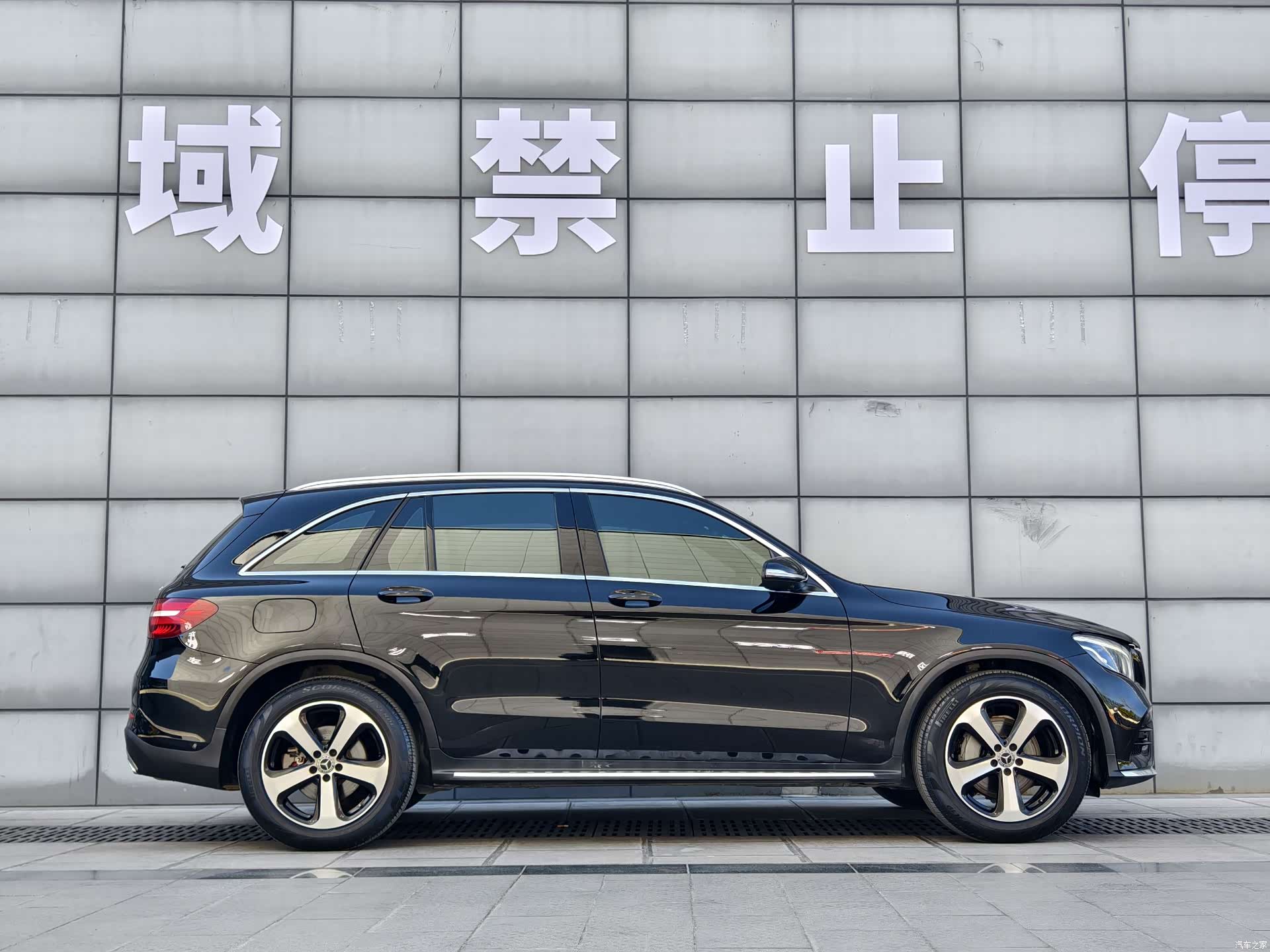 Mercedes-Benz GLC, 2018 3