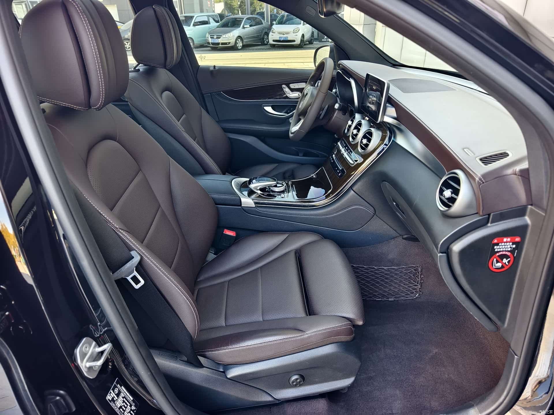 Mercedes-Benz GLC, 2018 11