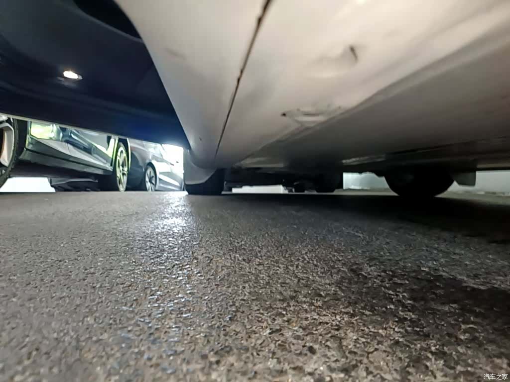 Tesla Model Y, 2022 22
