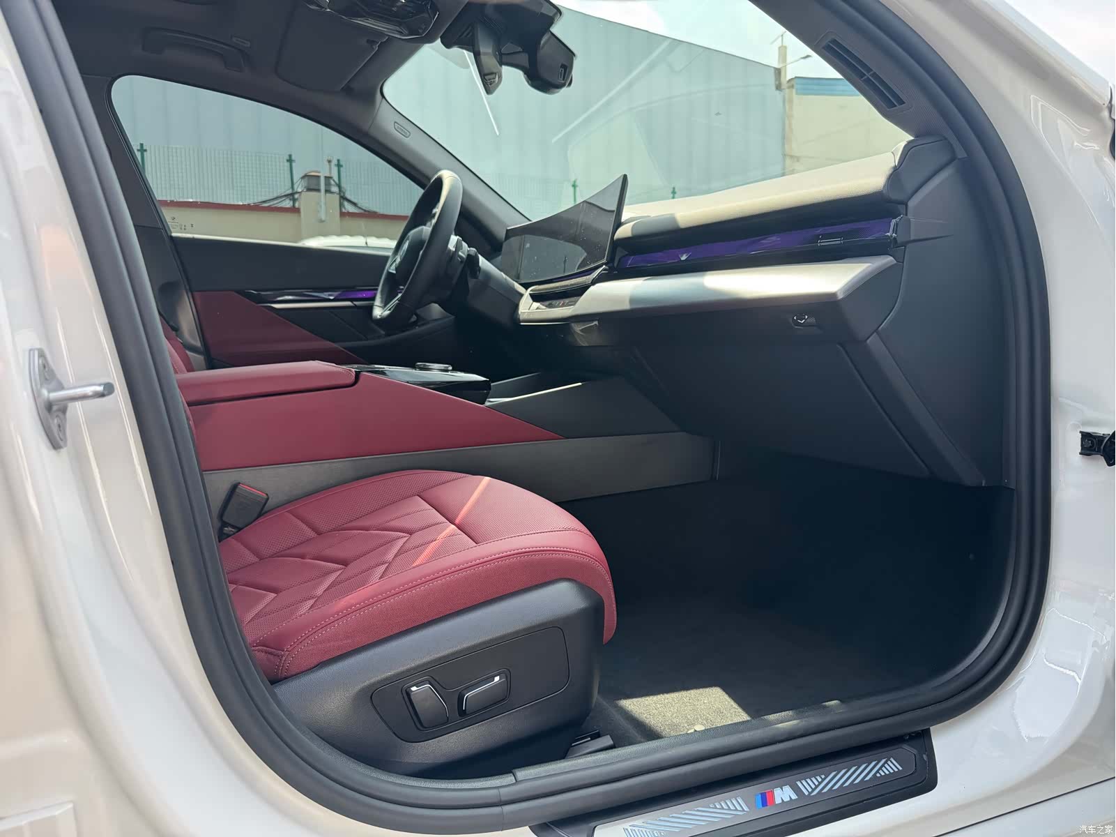 BMW 5 Series, 2025 12