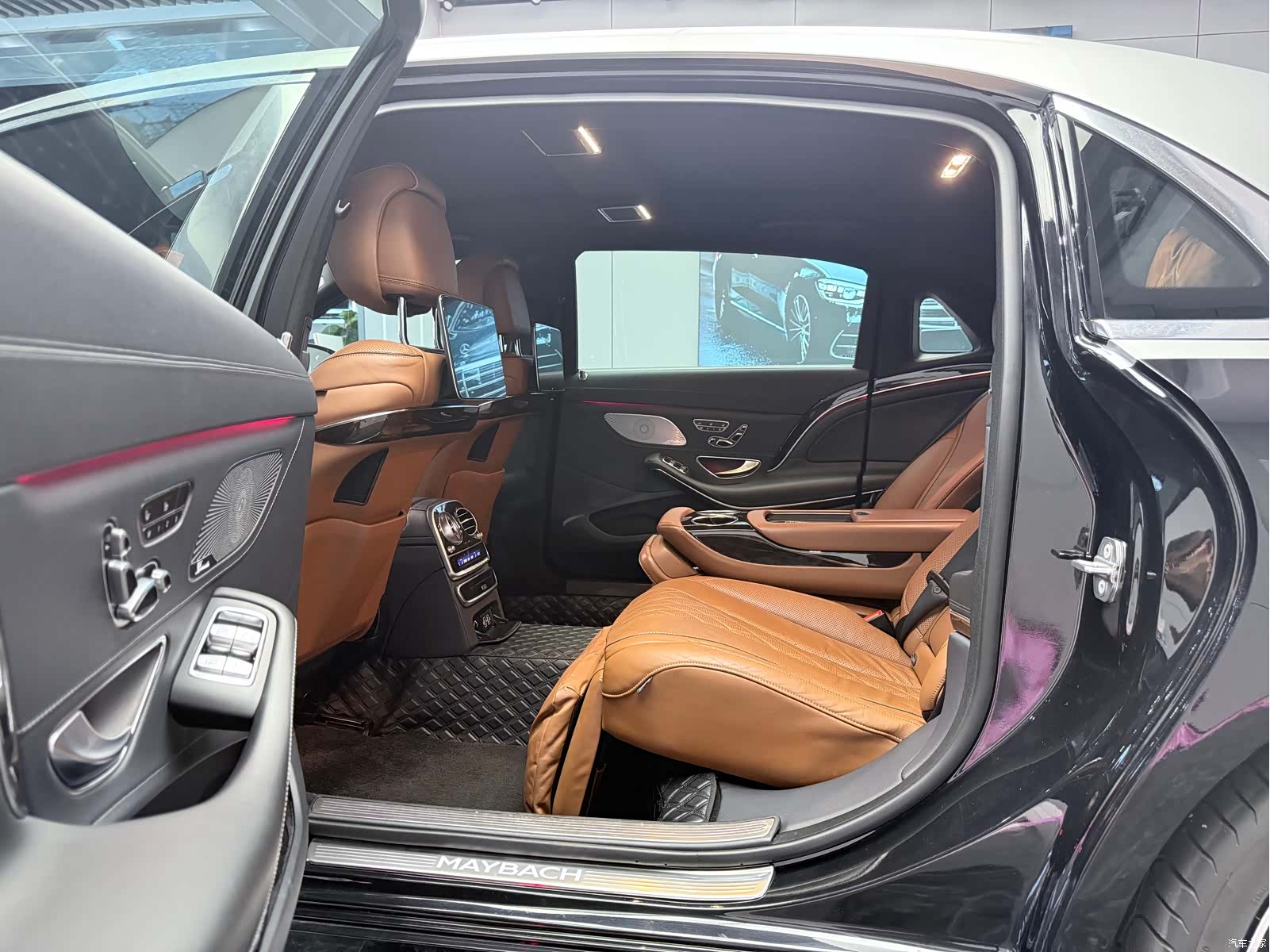 Maybach S-Class, 2020 6