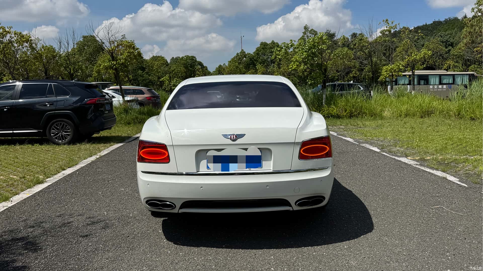 Bentley Flying Spur, 2018 4