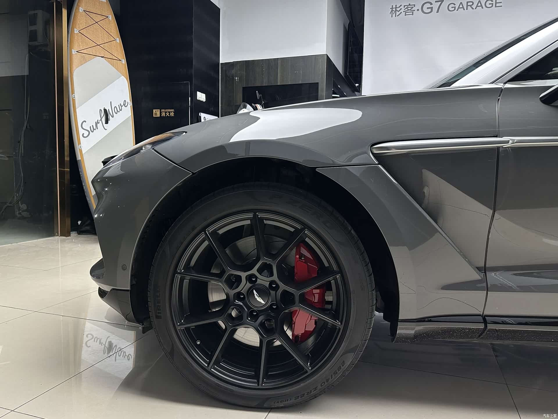 Aston Martin DBX, 2022 24