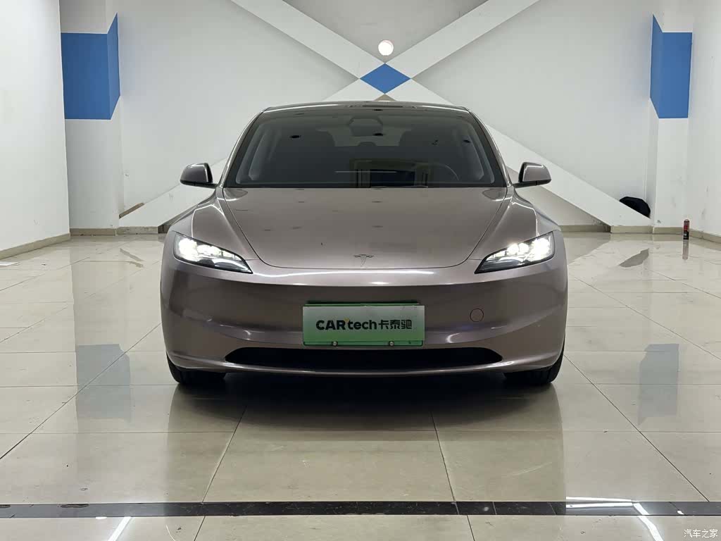 Tesla Model 3, 2023 3