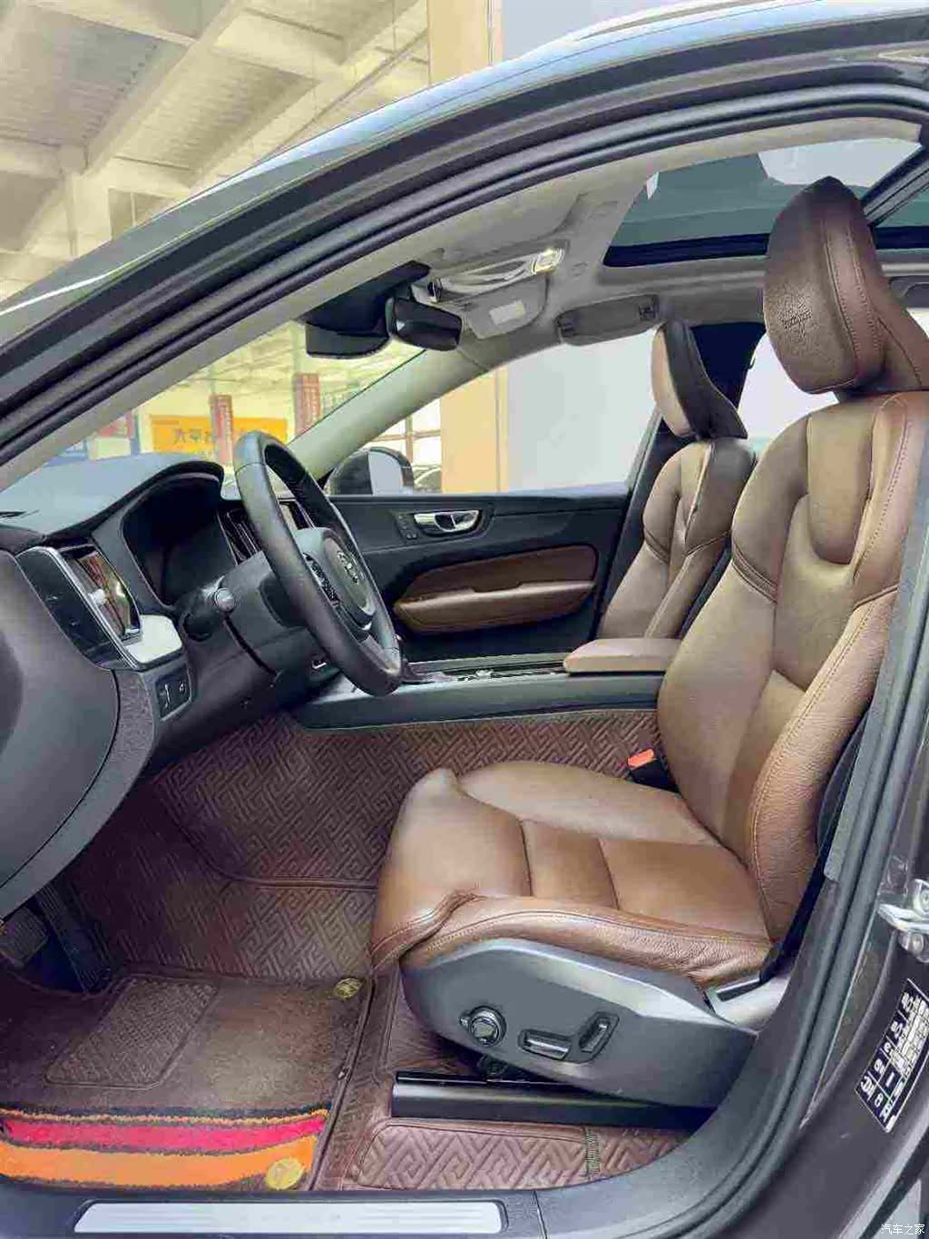 Volvo XC60, 2020 3