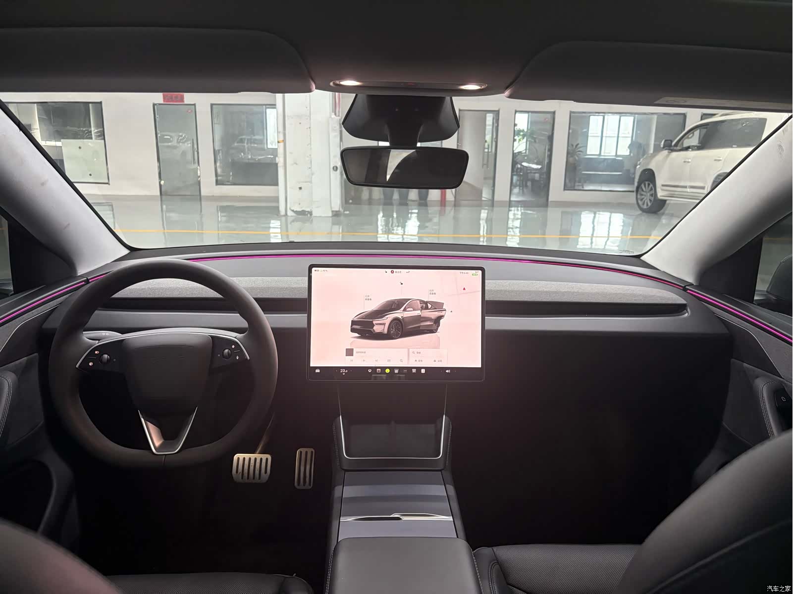 Tesla Model Y, 2025 8