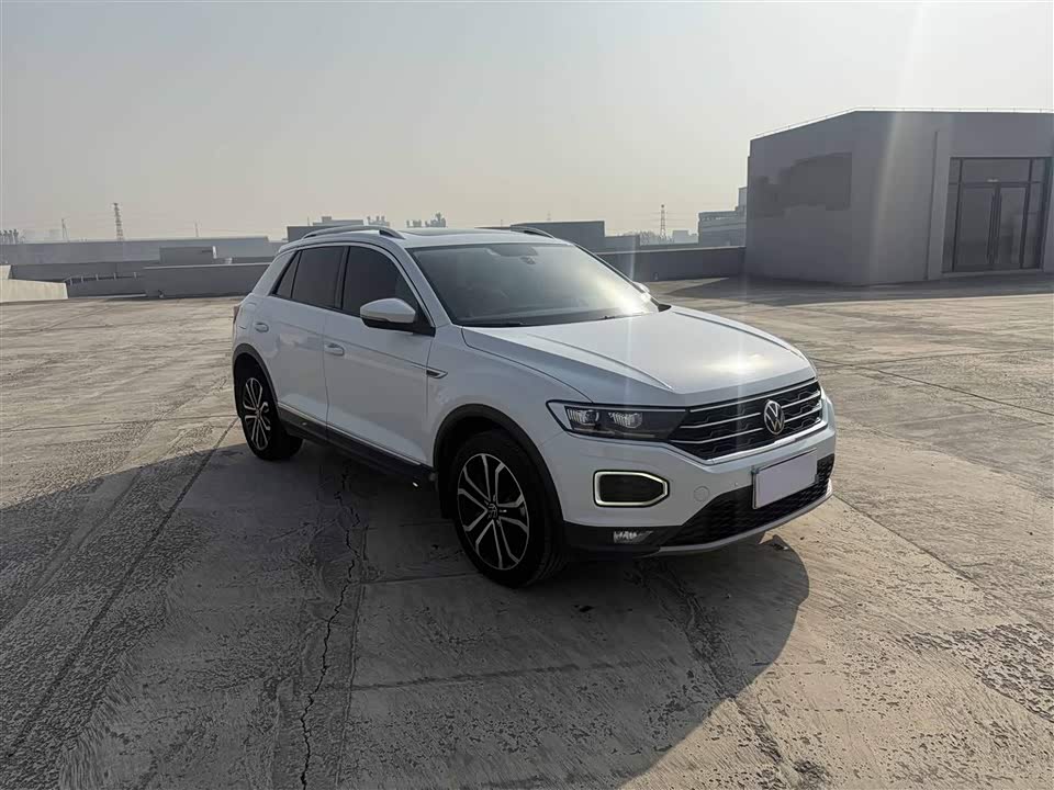 Volkswagen T-ROC exploring Songs