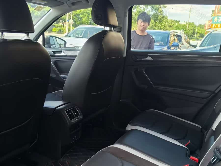Volkswagen Tiguan L 2018, фото 9