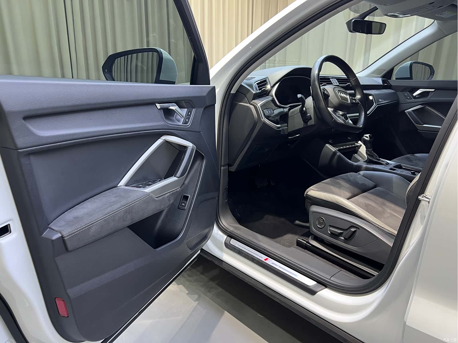 Audi Q3, 2023 9
