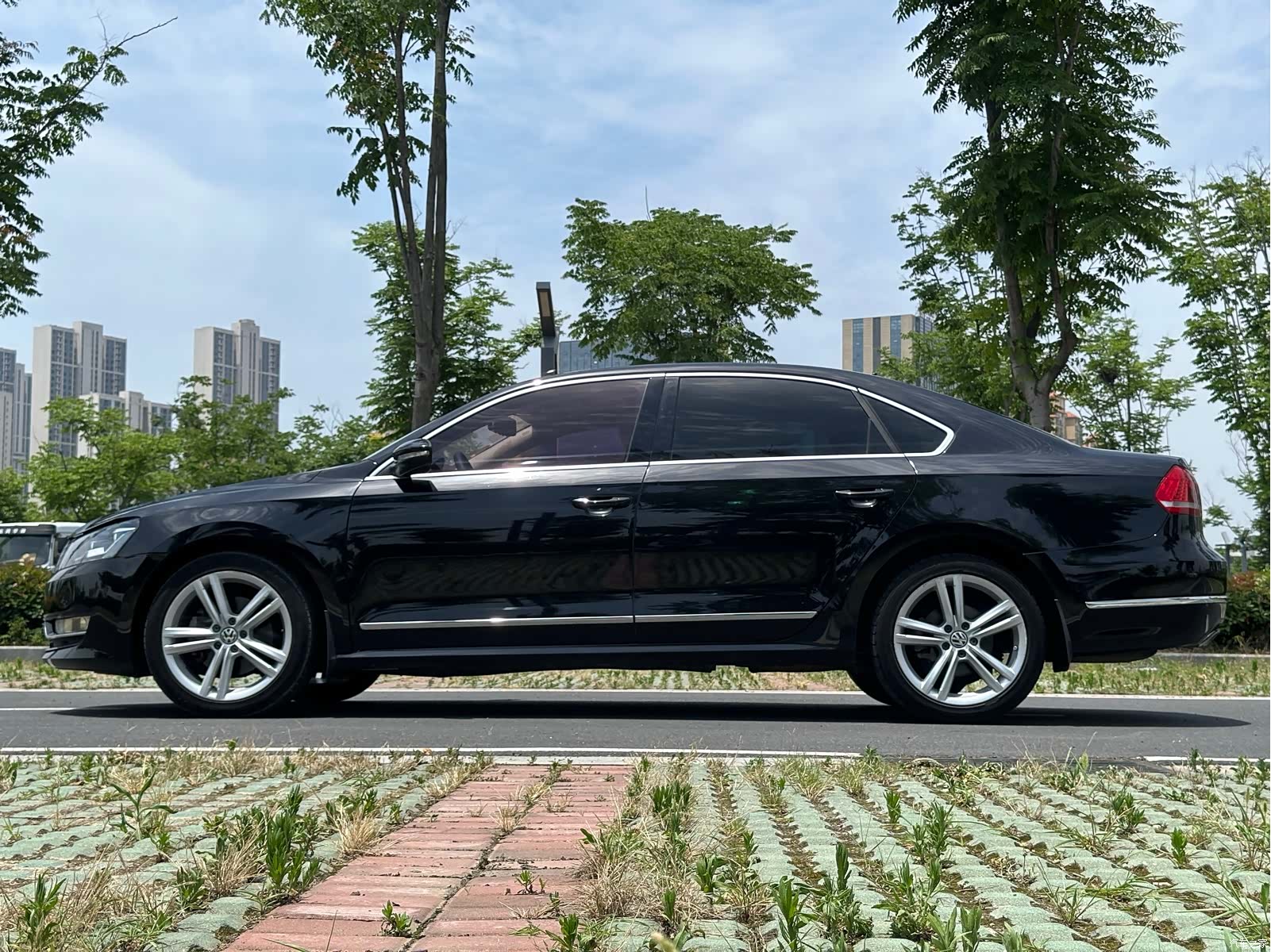 Volkswagen Passat, 2013 3