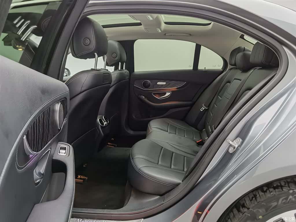 Mercedes-Benz C-Class, 2018 15