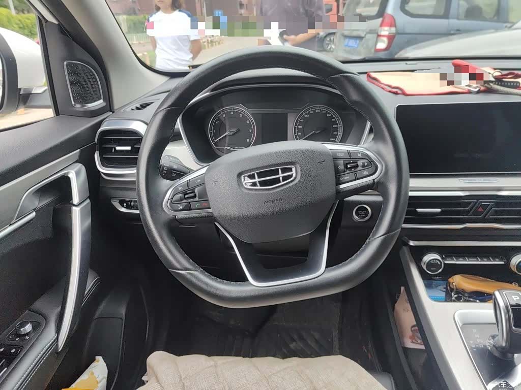Geely Coolray, 2020 7