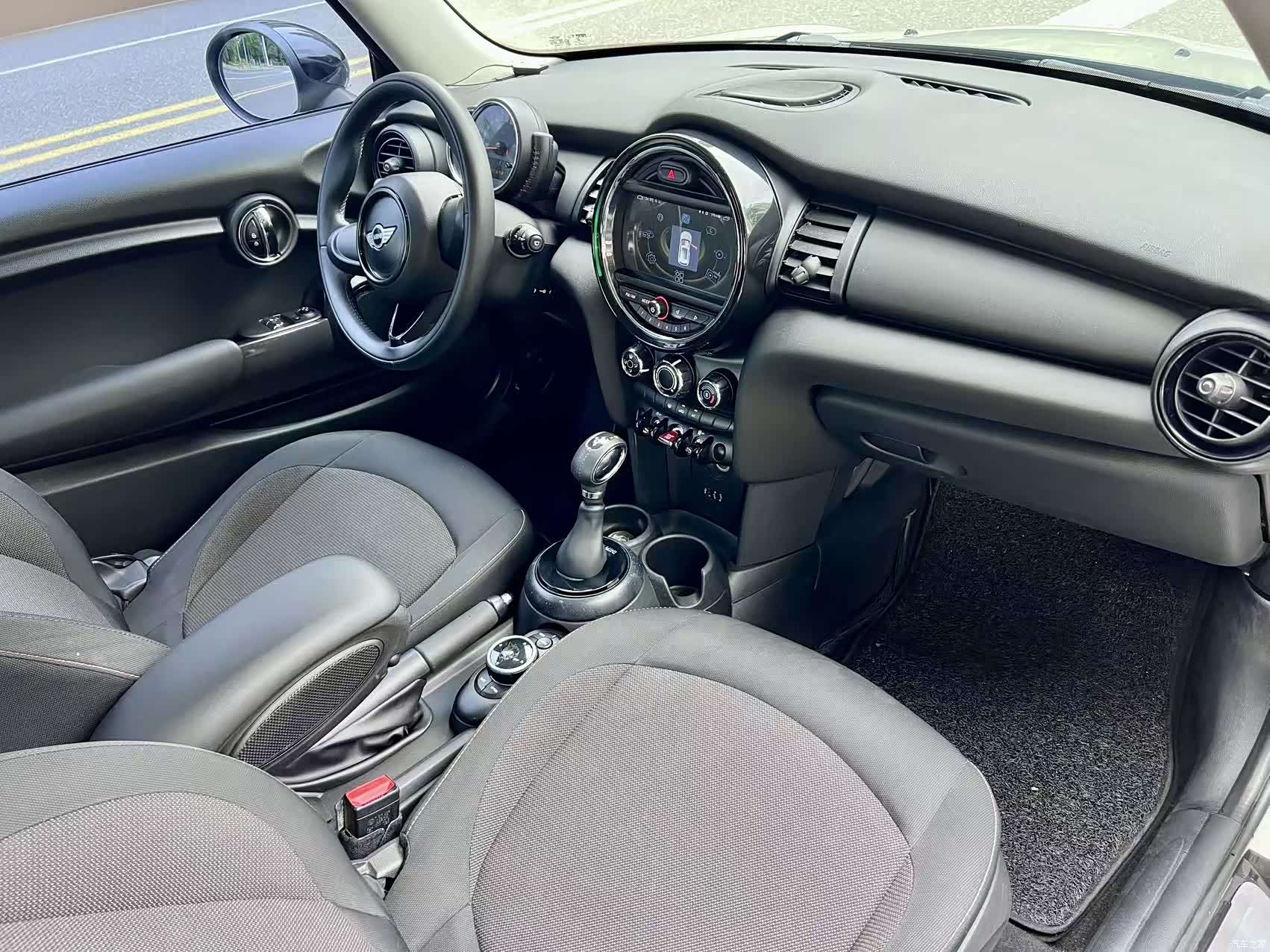 Mini ONE, 2015 11