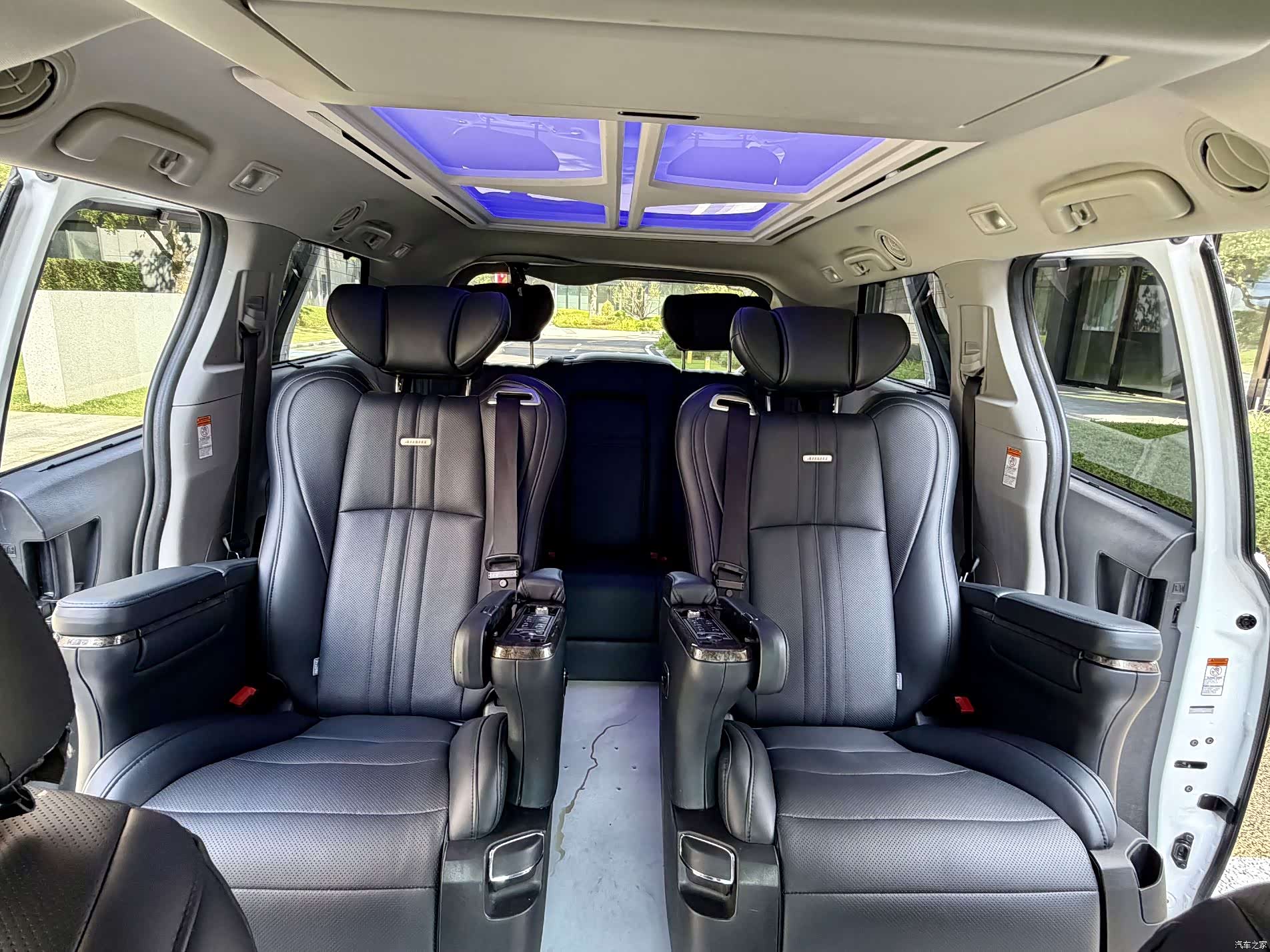 Toyota Sienna, 2017 21