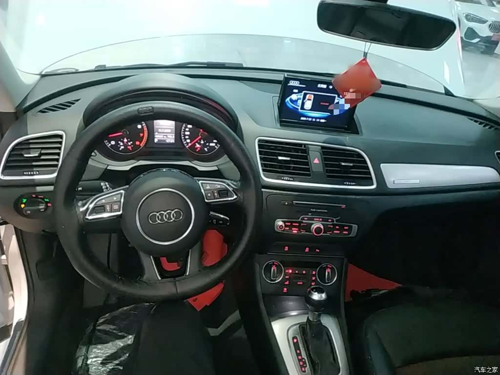 Audi Q3, 2017 10