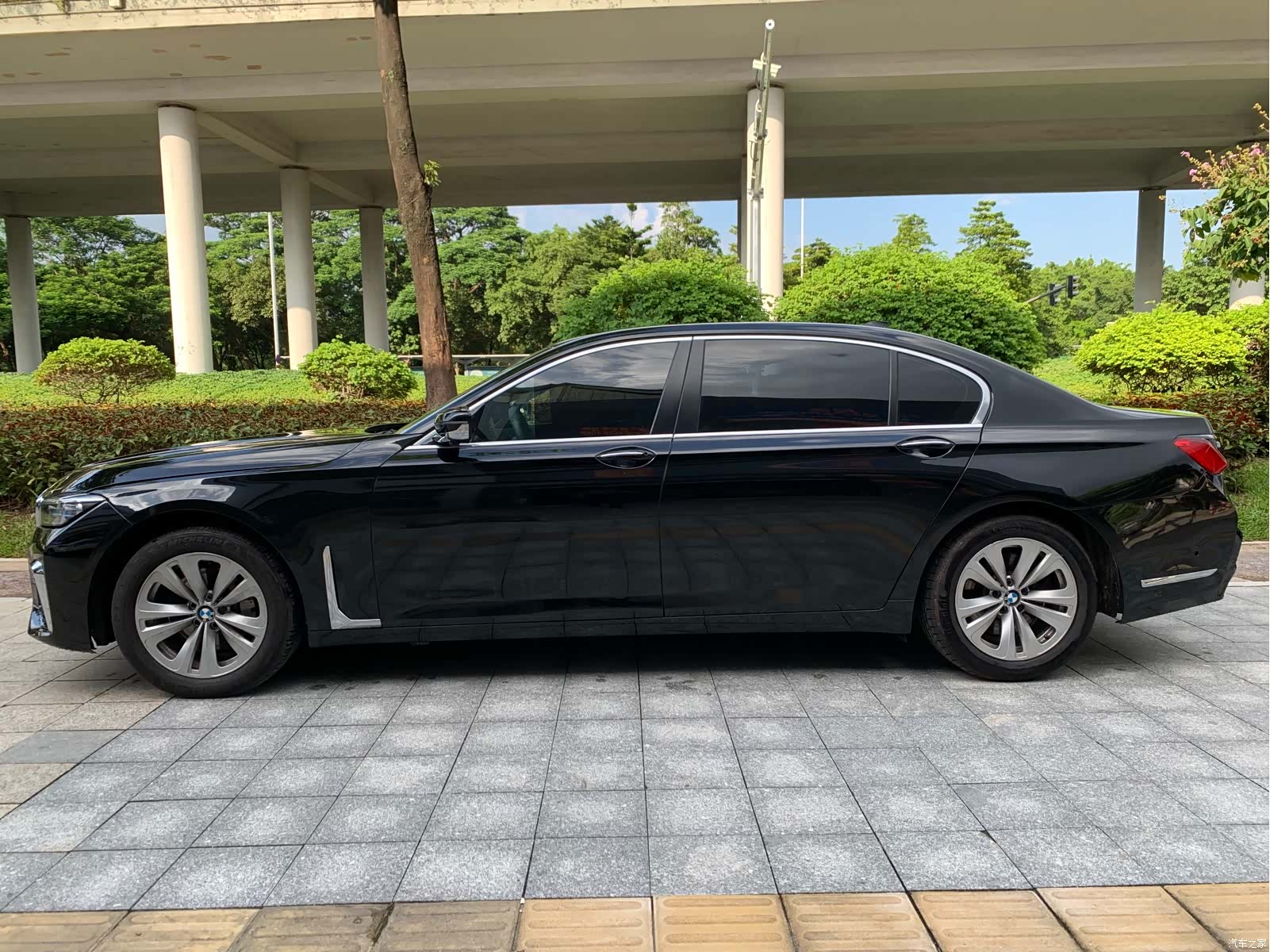 BMW 7 Series, 2012 4