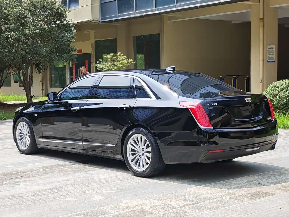 Cadillac CT6