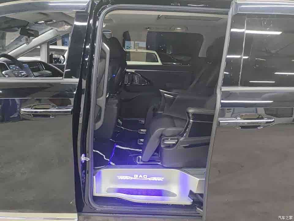 Trumpchi M8, 2024 4
