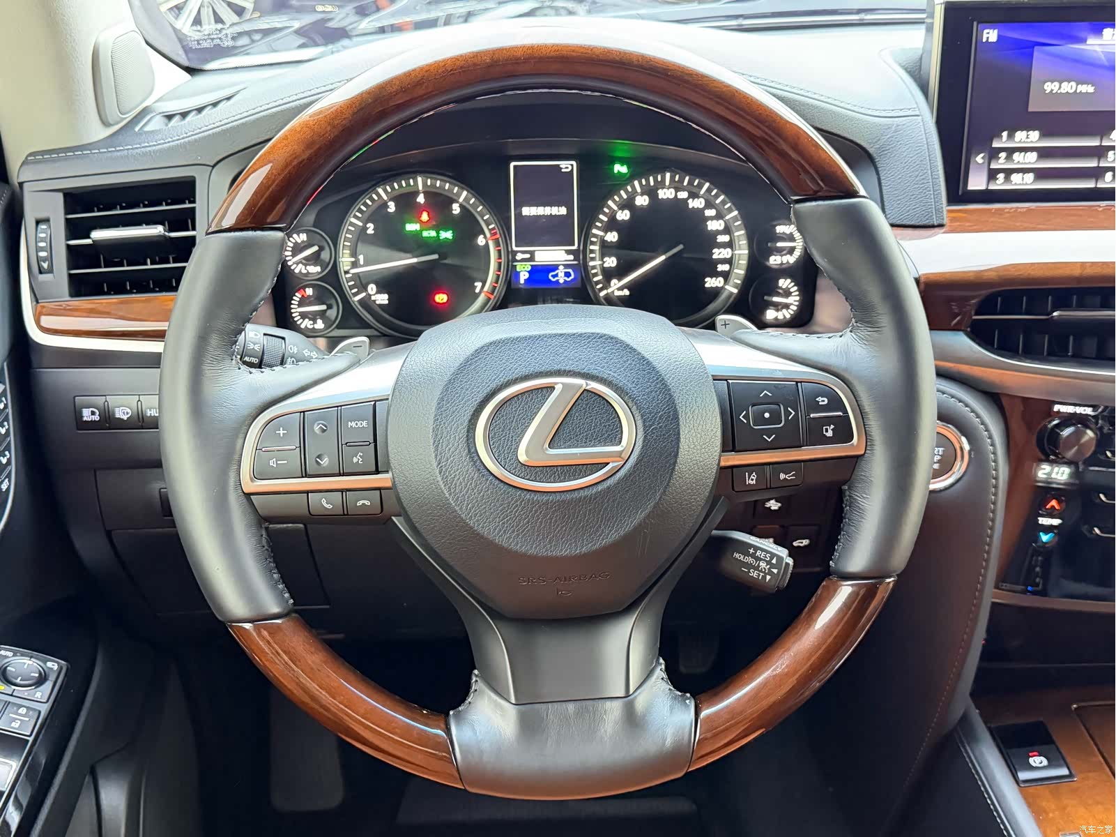 Lexus LX, 2017 7