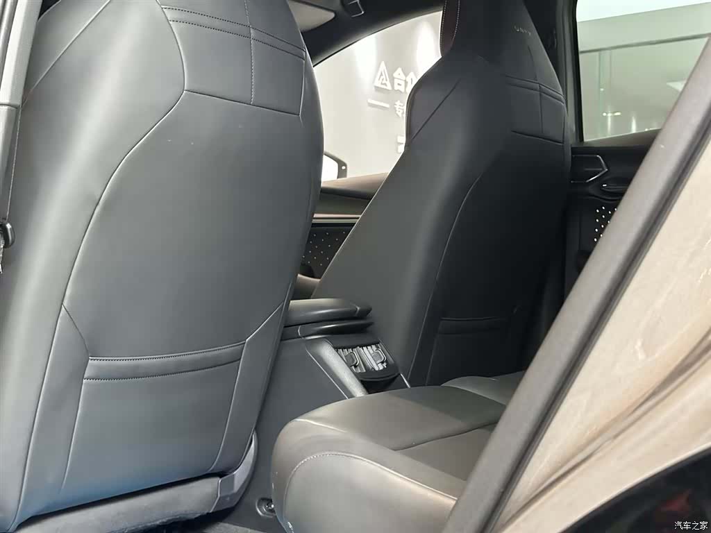 Volkswagen 06, 2025 13
