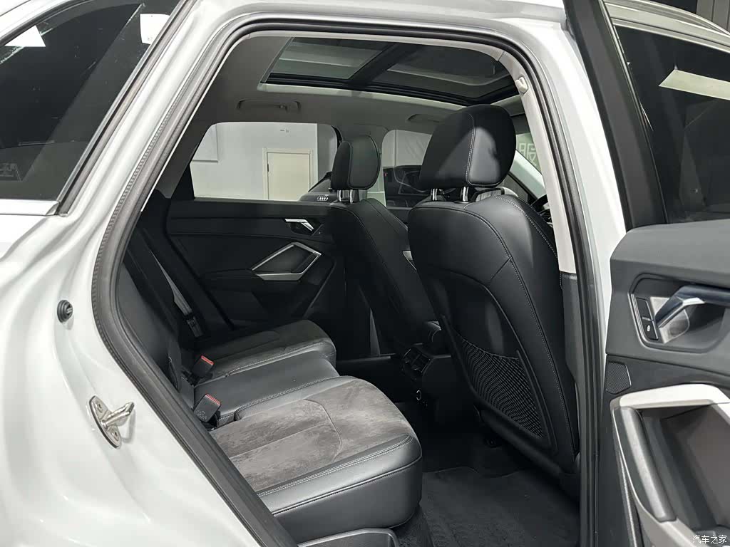 Audi Q3, 2022 9