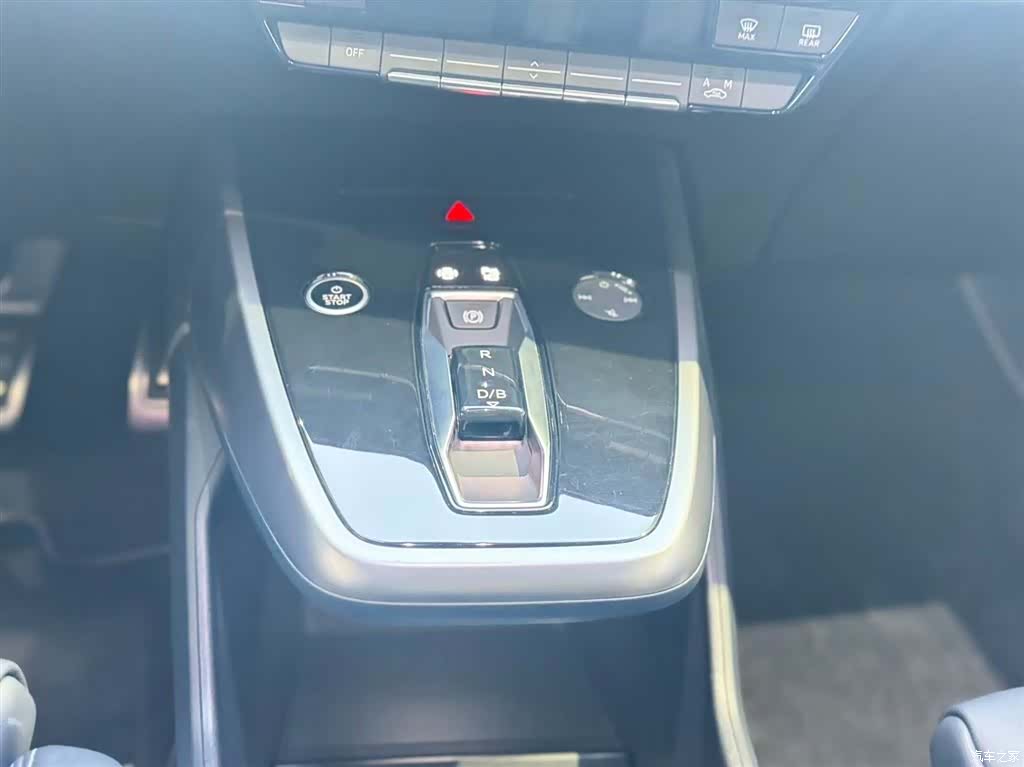 Audi Q4 e-tron, 2024 17