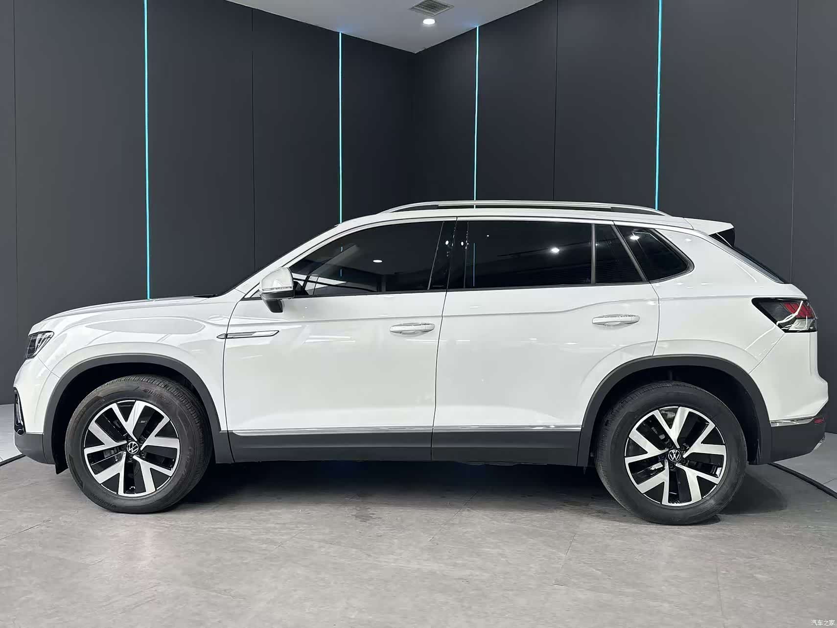 Volkswagen Tayron, 2024 все фото