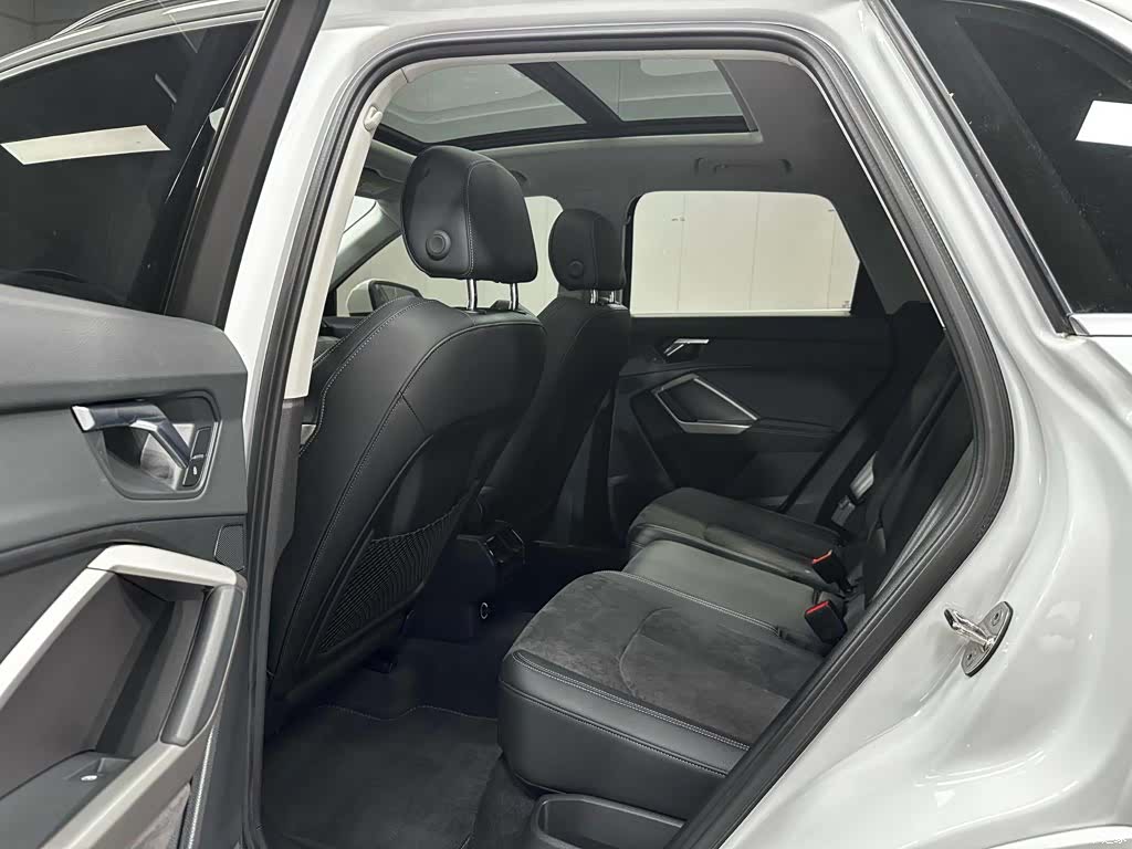 Audi Q3, 2022 7