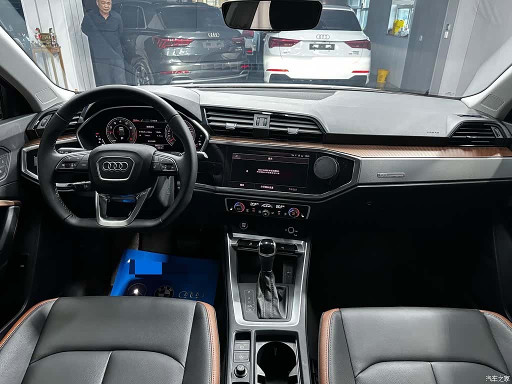 Audi Q3, 2022 11