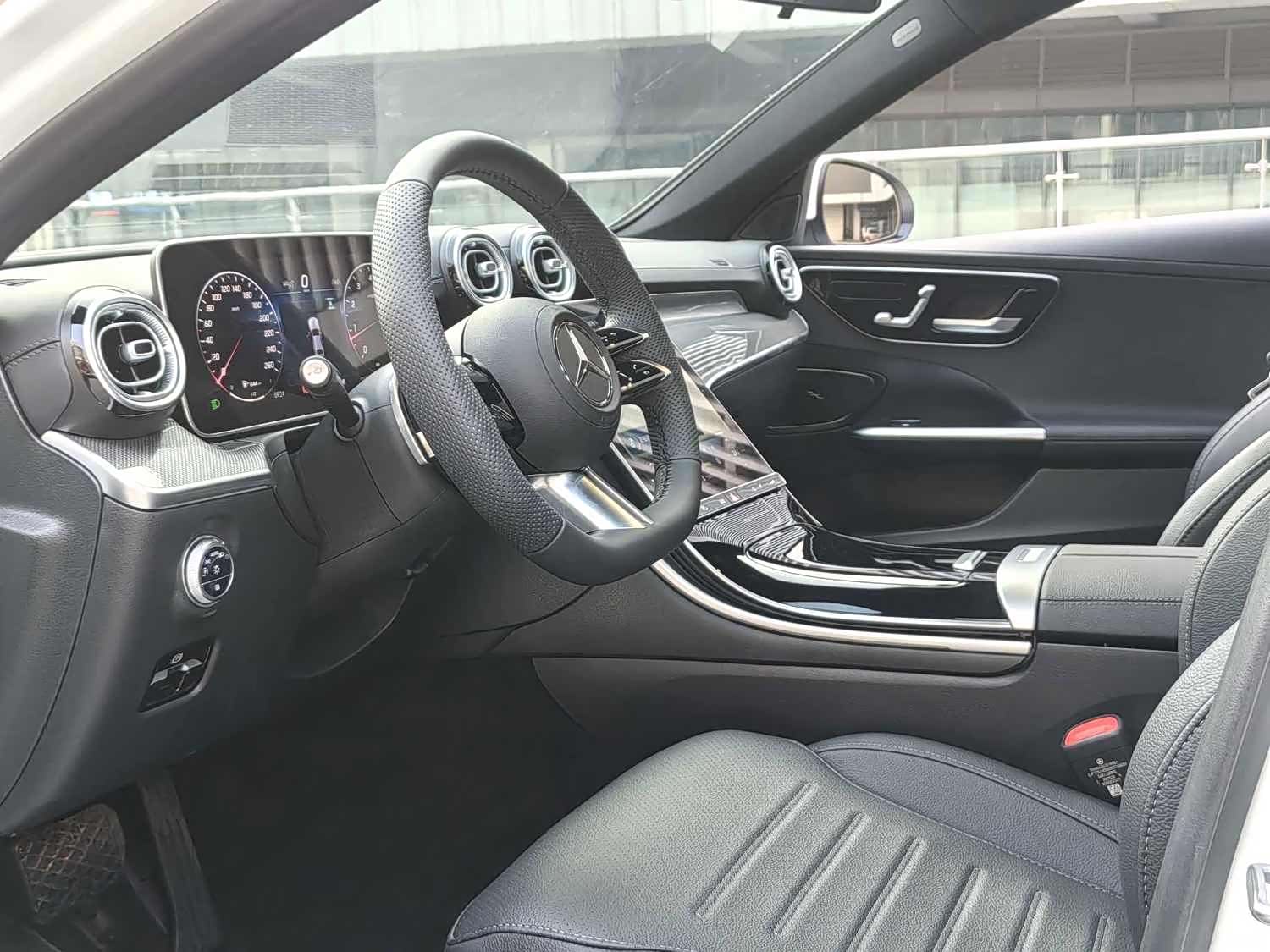 Mercedes-Benz C-Class, 2024 7