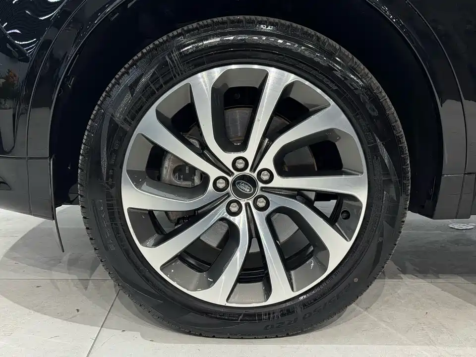 Land Rover Discover sports