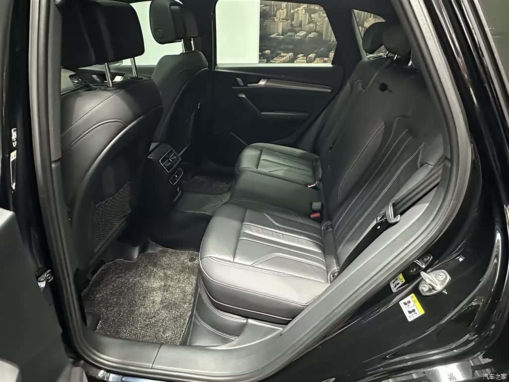Audi Q5L, 2024 11