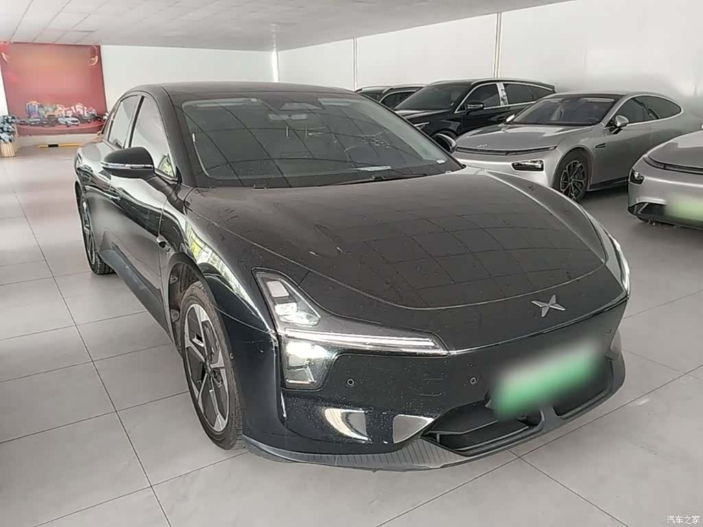 Xpeng Mona M03, 2025 4