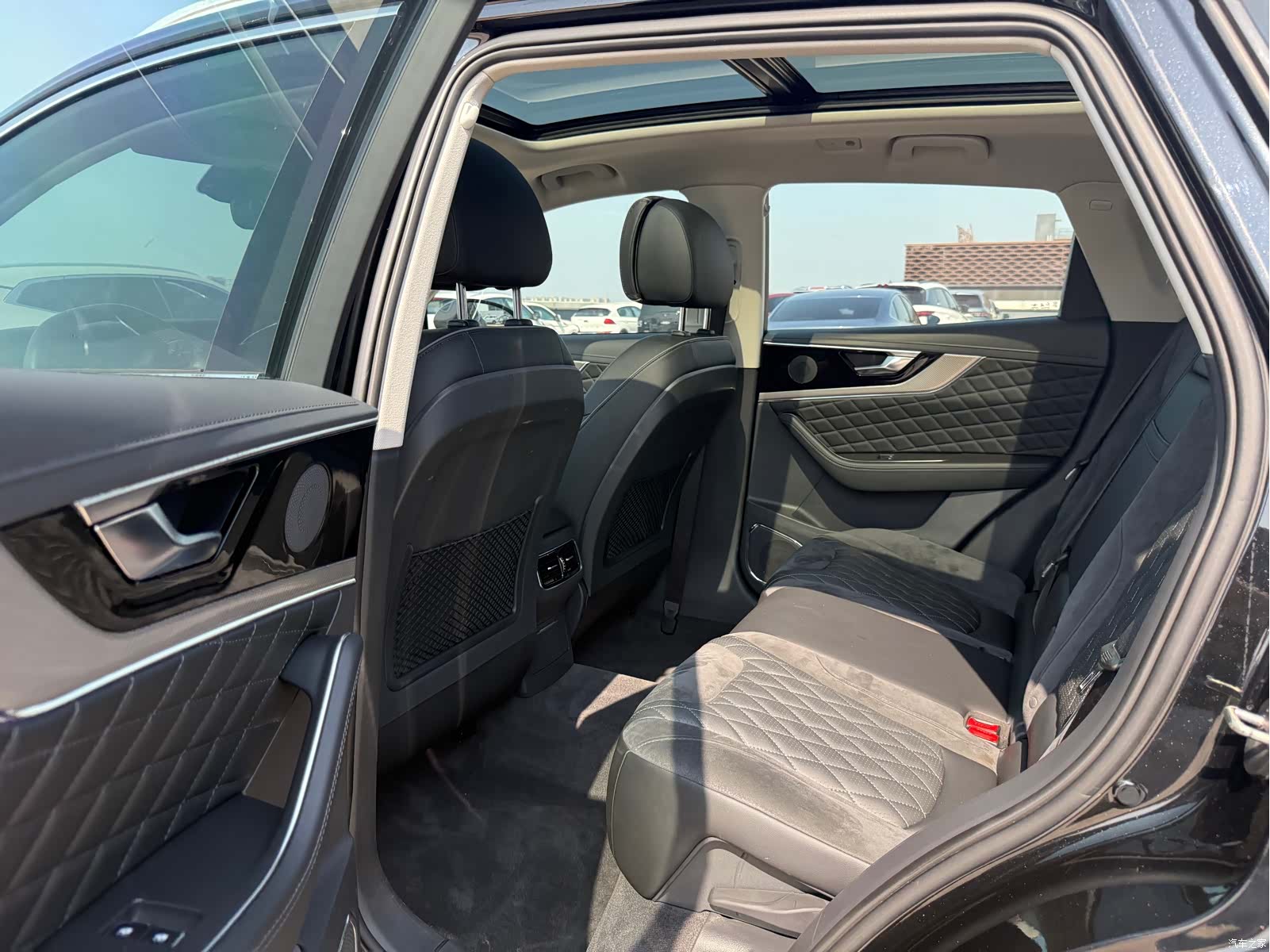 Hongqi HS5, 2021 13