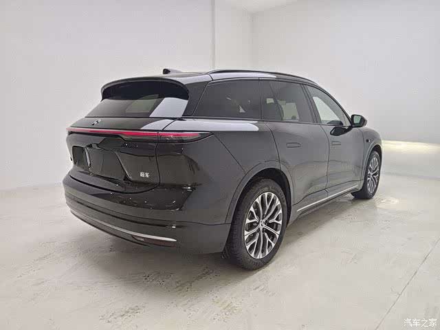 NIO ES6, 2025 8