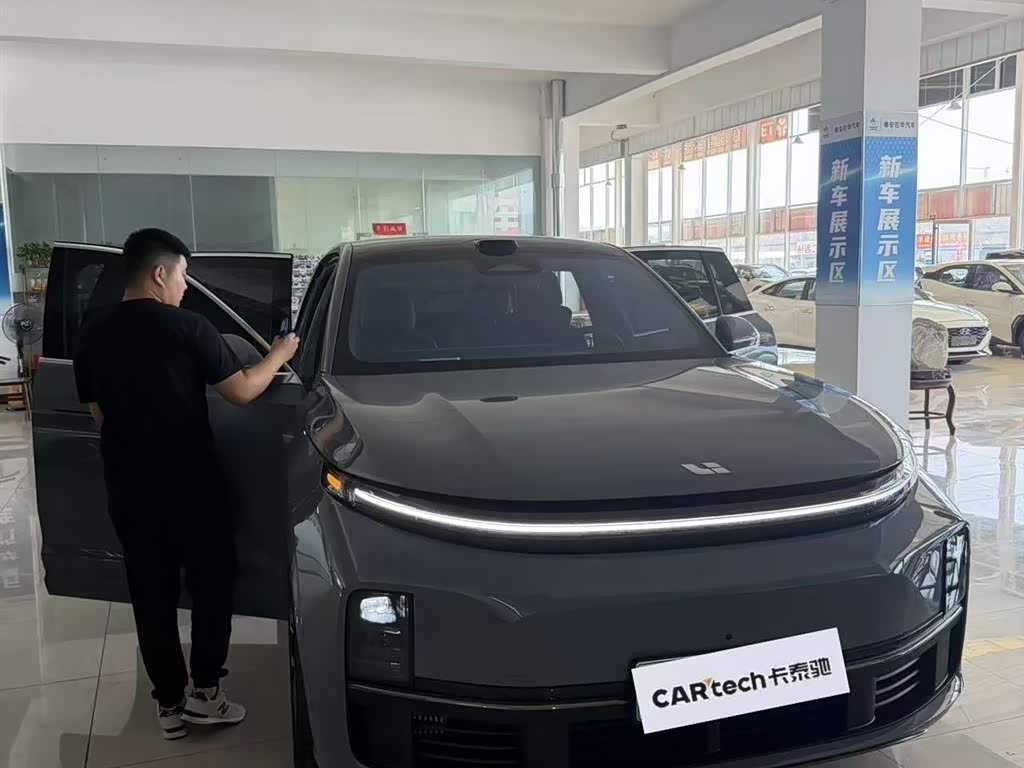 Li Auto L7