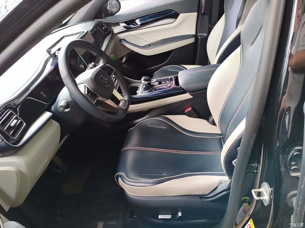 BYD Qin, 2022 11