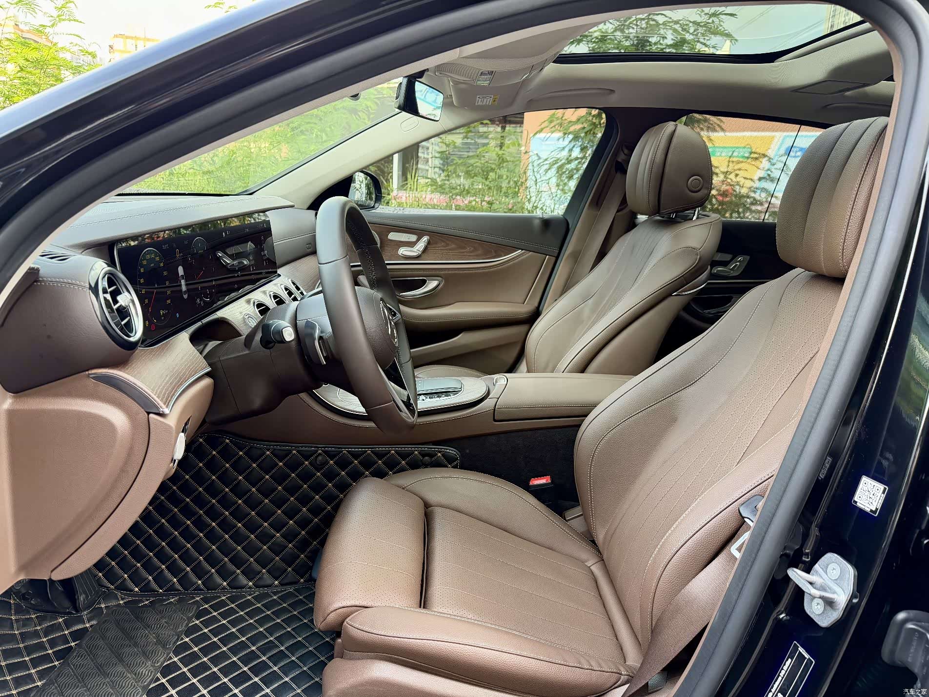Mercedes-Benz E-Class, 2022 все фото
