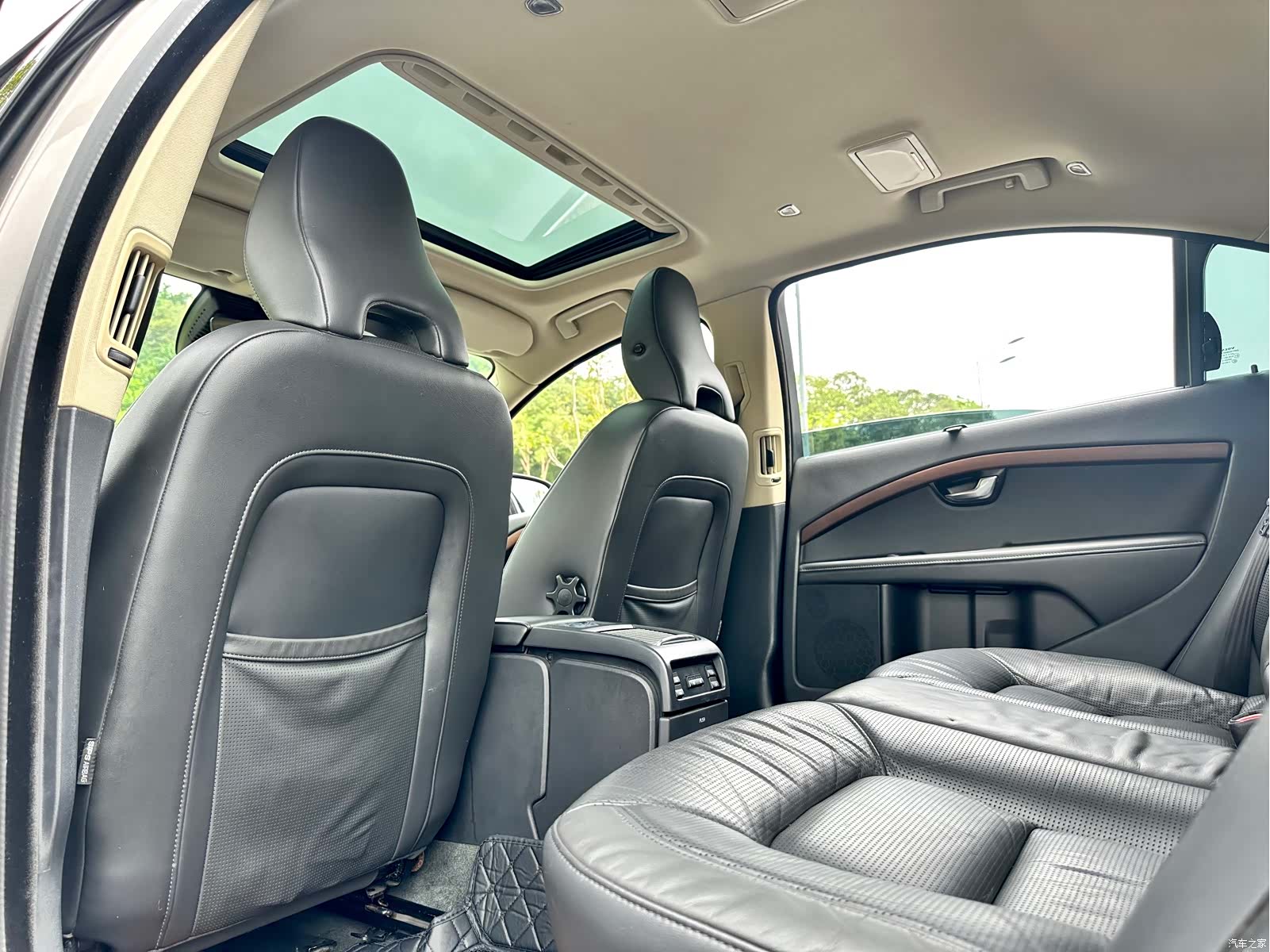 Volvo S80, 2015 32