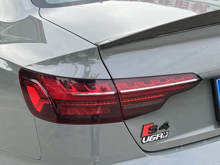 Audi S4 Audi S4