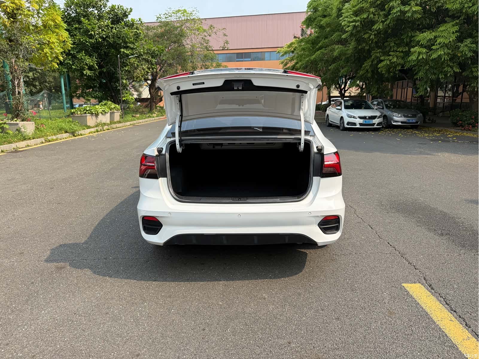 Roewe i5, 2023 14