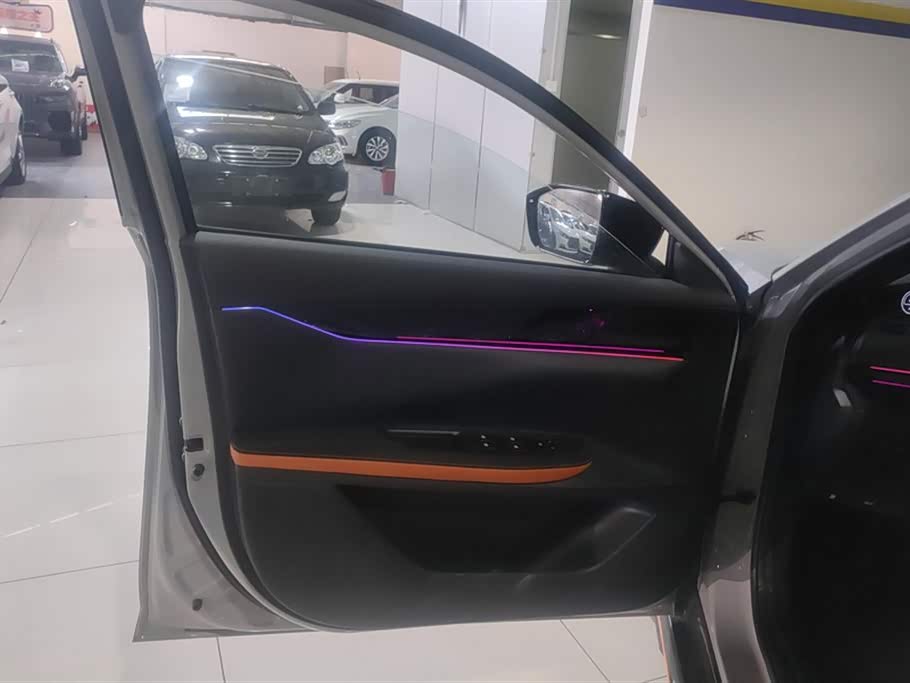 Changan UNI-V Changan UNI-V