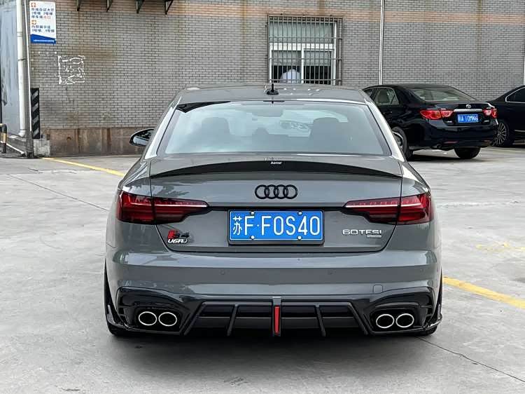 Audi S4 Audi S4