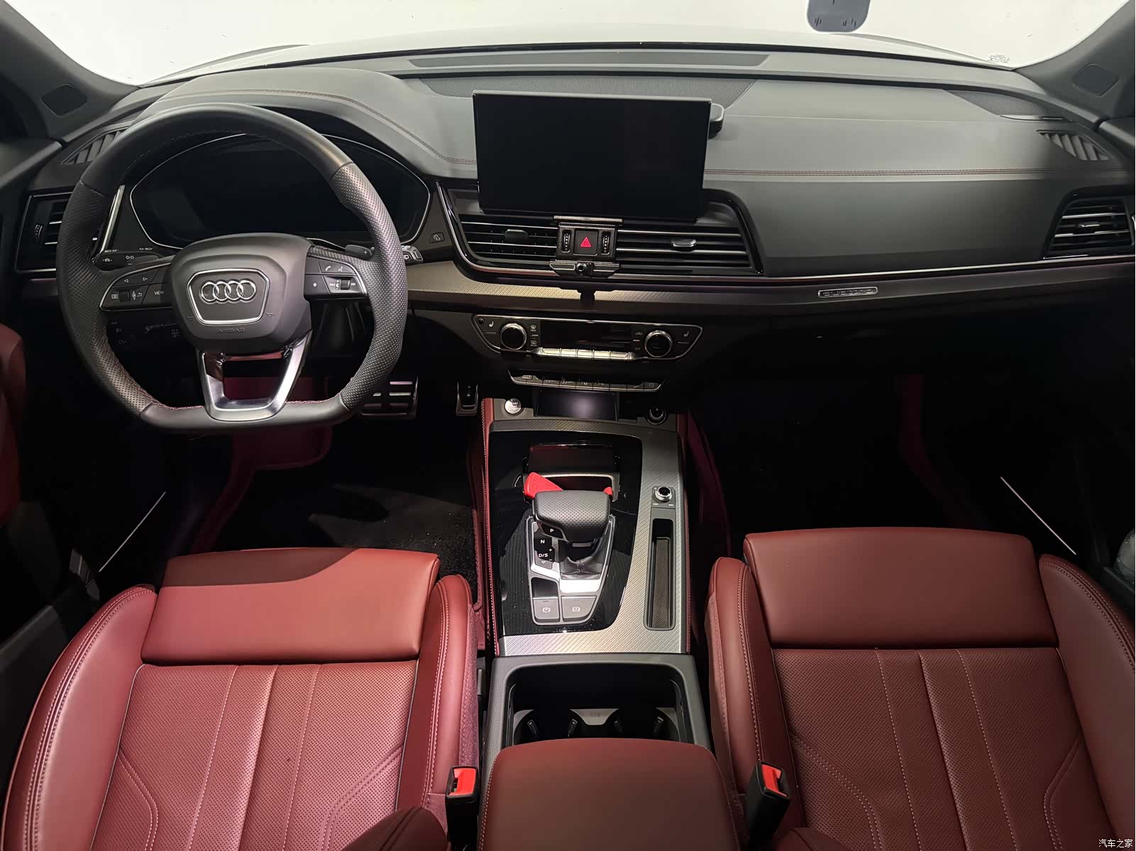 Audi Q5L, 2025 8
