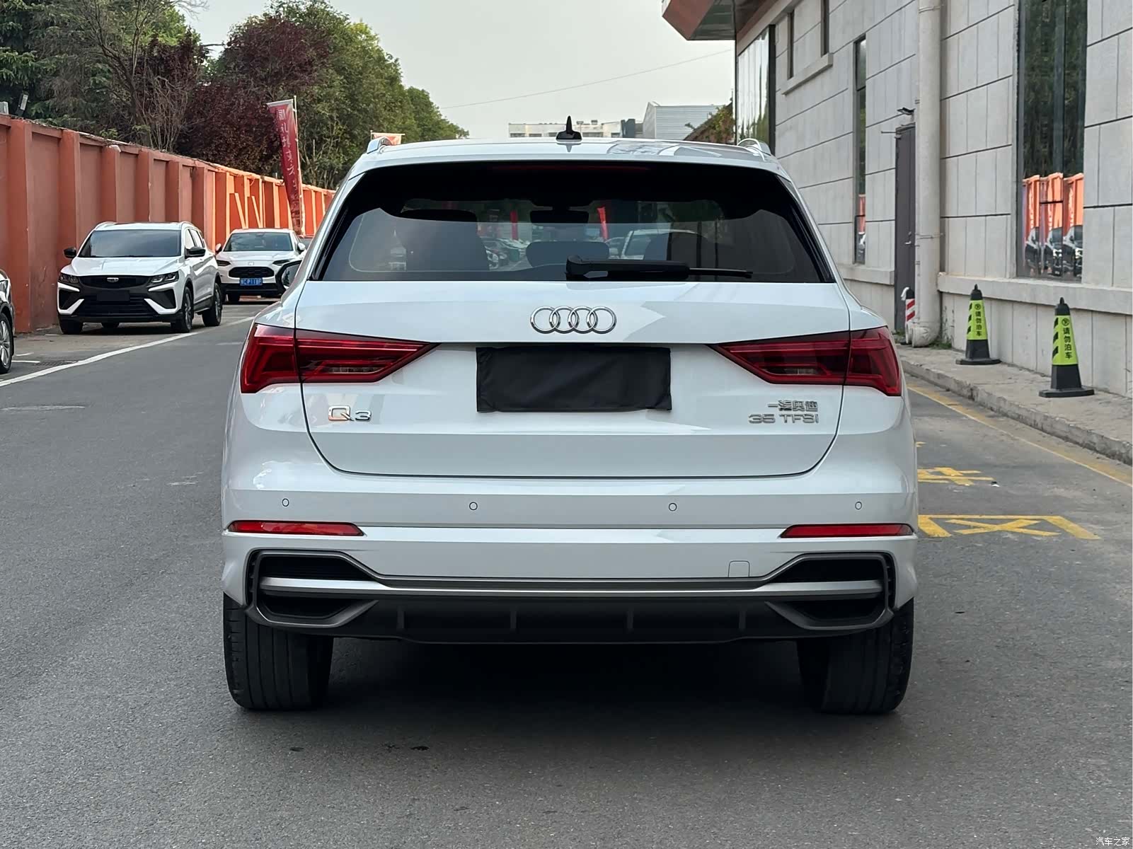 Audi Q3, 2022 все фото