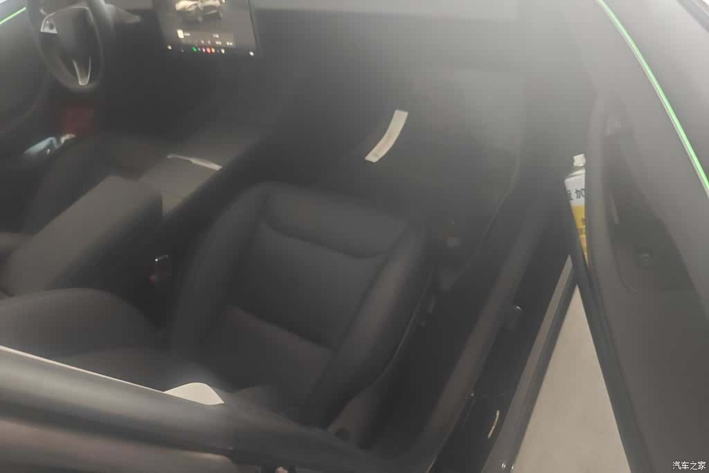 Tesla Model 3, 2024 8