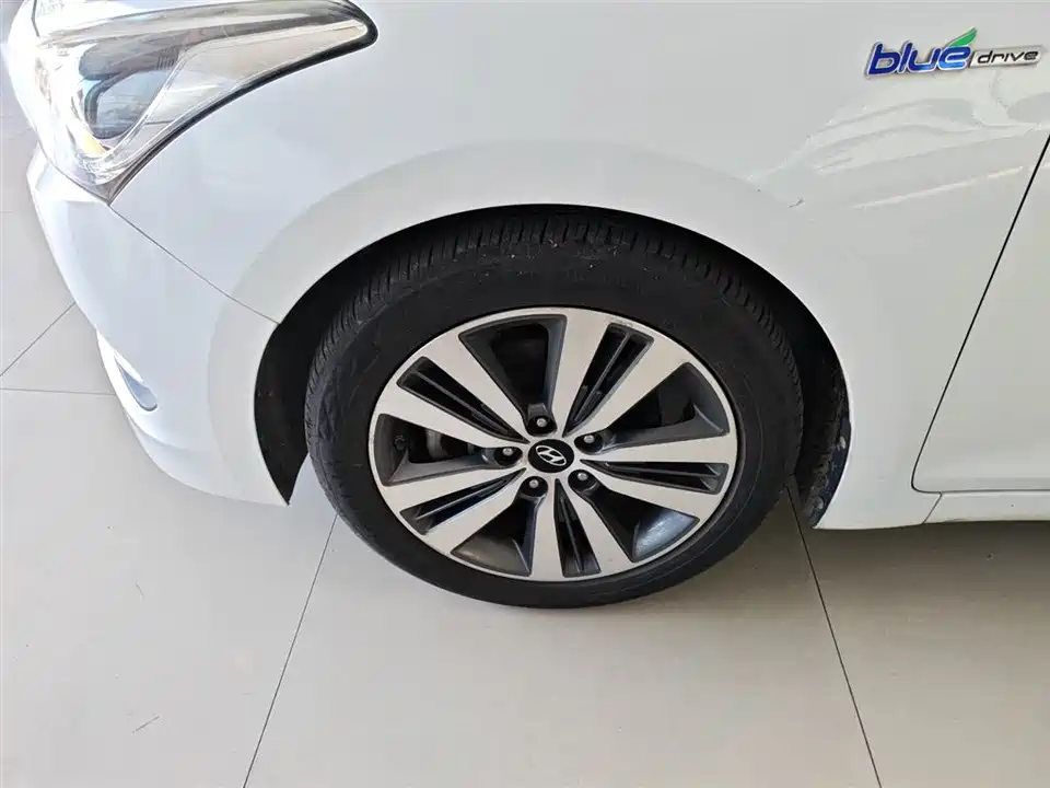 Hyundai Name picture