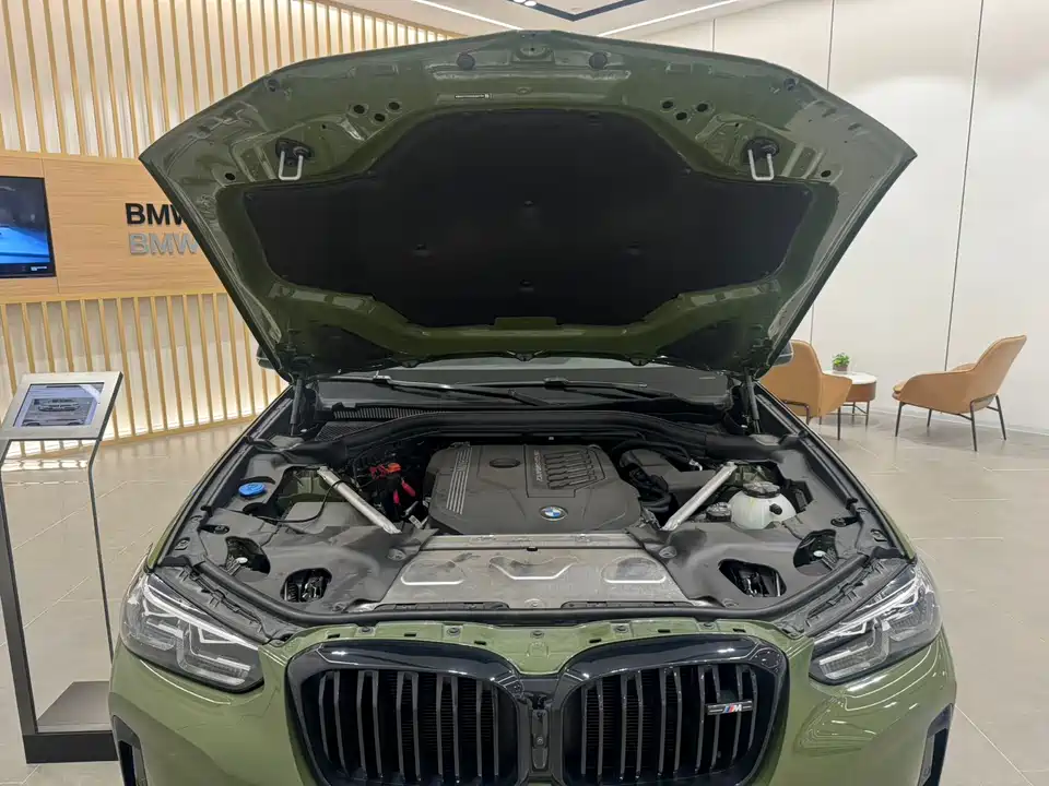 BMW X4 M40i